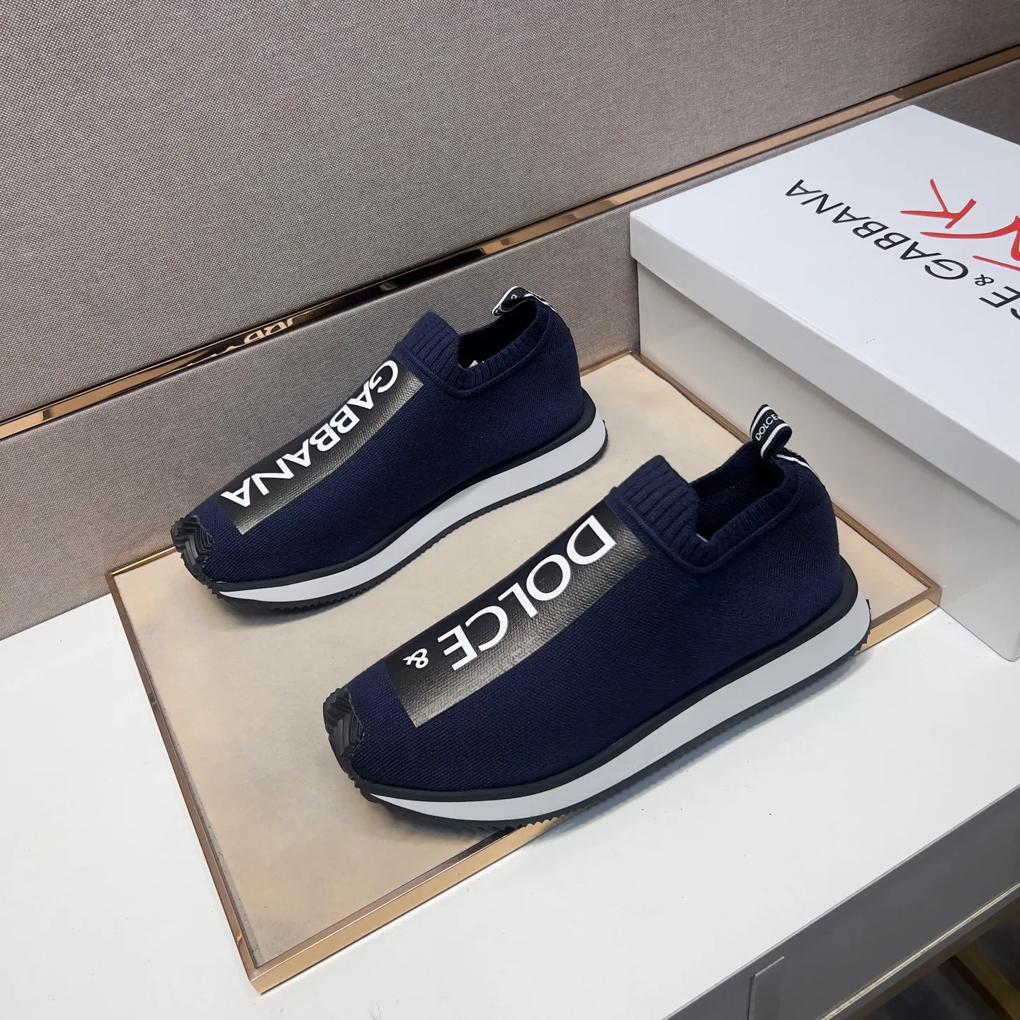 ⬛️Men's men's shoes💰p420【DG～】couple casual shoes 2025z cabinet sales simultaneously 🔶Size: 35-44#️⃣ 🔷7 colors🔜The upper is made of multi-material splicing➕Mesh lining, comfortable and breathable, sole: original comfortable, wear-resistant and non-slip outsole, ⚠️Real shot📱Photographed🎬The real thing is better📢📢📢